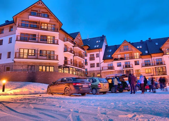 Cristal By Zdrojowa 公寓式酒店 斯克拉斯卡波伦巴