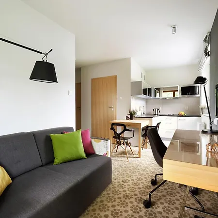 Aparthotel Cristal By Zdrojowa 3*